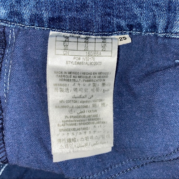 NEW GUESS Patched Denim Skirt 25 - Picture 13 of 16